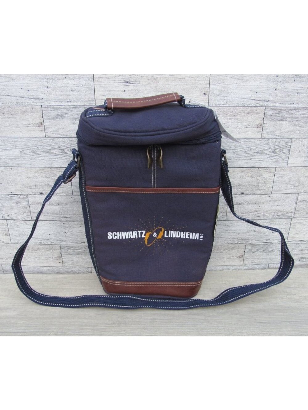 Schwartz Lindheim Picnic at Ascot 2 Wine Bottle Tote Portable Insulated Bag- New